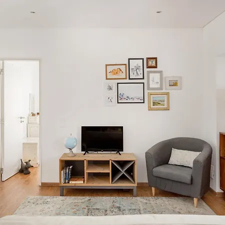 Curva Do 28 | Alfama Appartement Lisboa