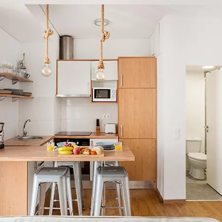 Curva Do 28 | Alfama Лиссабон